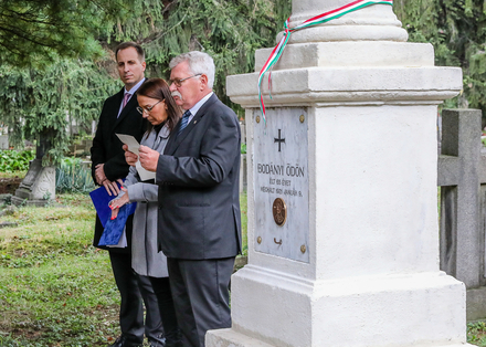 Megemlékezés Bodányi Ödönre, az egykori városi főmérnökre emlékeztek a Szent Márton temetőben 